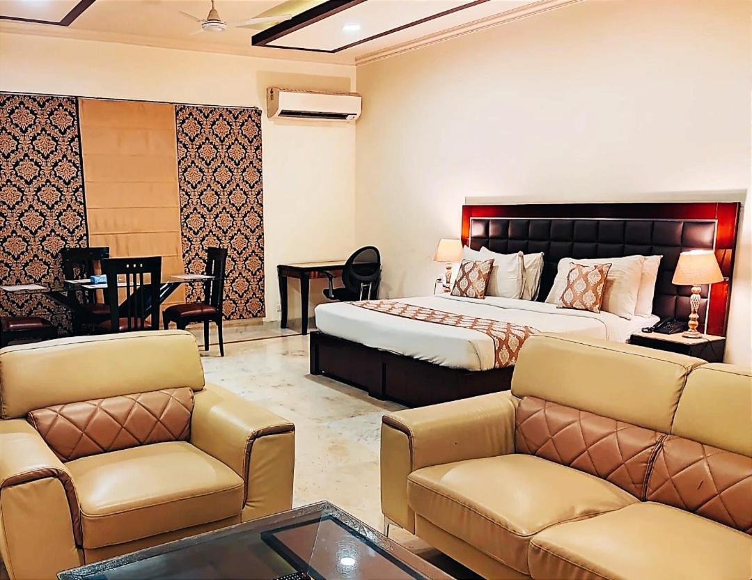 When In Gurgaon - Artemis Hospital 1 Min Walk, Fortis & Medanta 4 Mins Drive Экстерьер фото